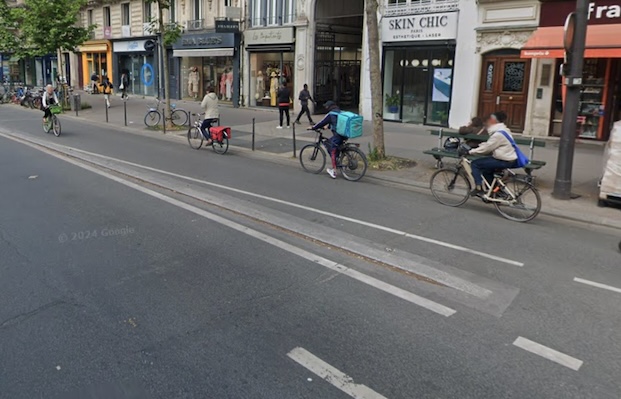 Bike lanes of Boulevard Sebastropol